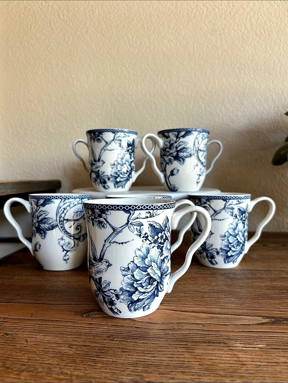 222 Fifth Professional Adelaide Blue Floral Dinnerware Set